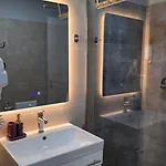 דירה Blue Door טיראנה